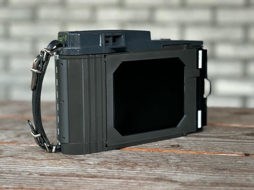 /photography/hardware/03 left-rear.jpeg